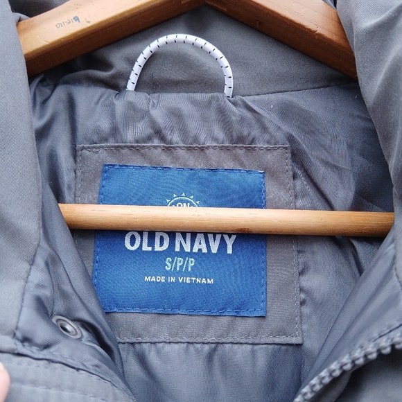 Old Navy Puffer Coat Men's size Small - Picture 2 of 6